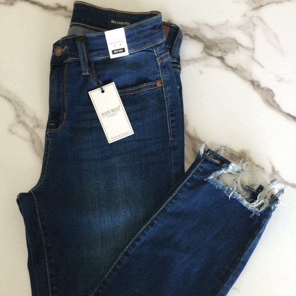 udy Blue Dark Wash Mid-Rise Relaxed Fit Jeans (Style # JB82227DK)